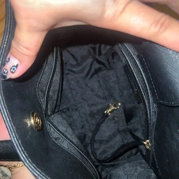 Michael Kors, Black Handbag - Picture 12 of 14